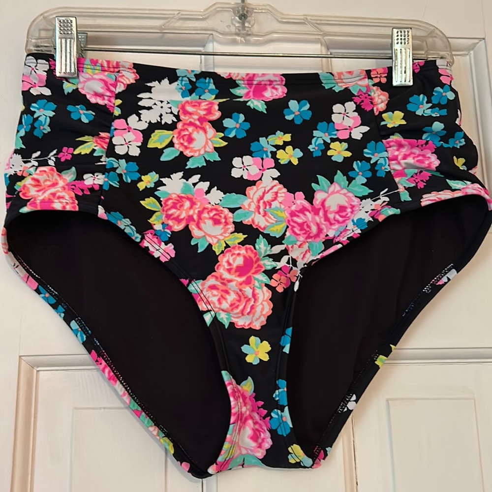 BONGO Swim Bottoms Sz Medium